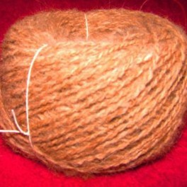 Пряжа «Пушистый Спасатель» для ручного вязания рыжая.