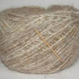 Пряжа «Звезда Кавказа»125м100гр для ручного вязания из собачьей шерсти.