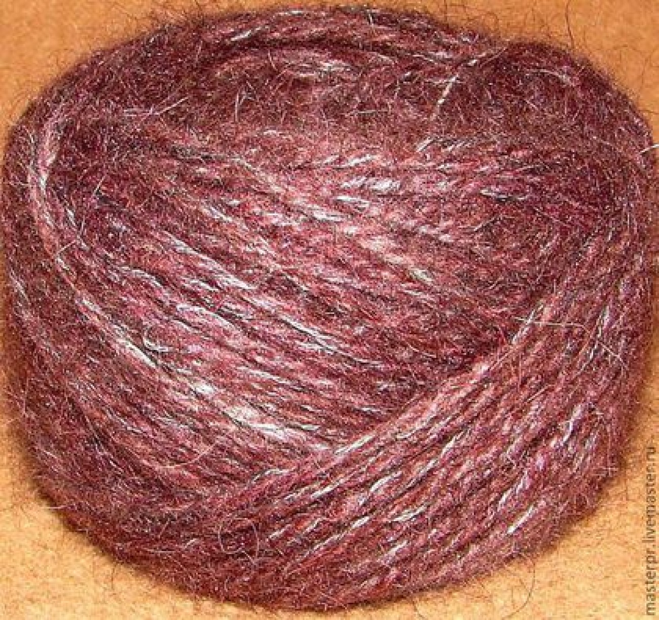 Пряжа «Весенняя Сказка баклажан» для ручного вязания